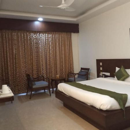 Rns One Hotel Subrahmanya Екстериор снимка
